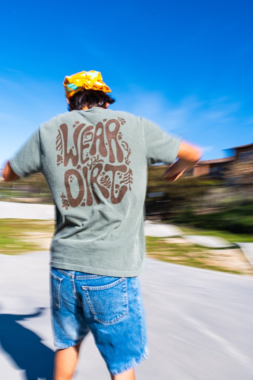 wavy wear dirt tee